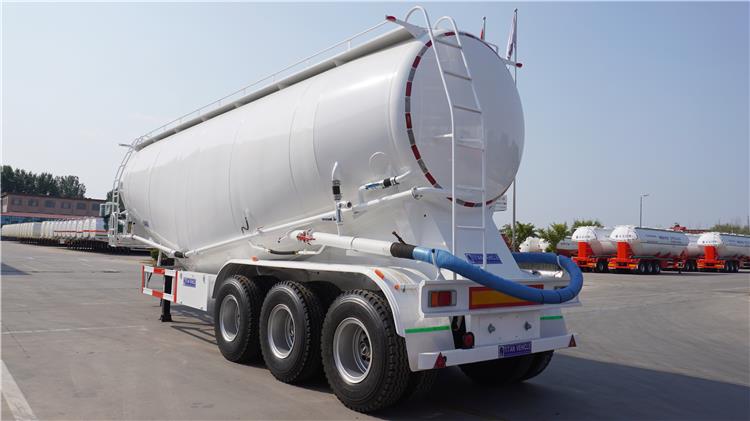 60 Ton Pneumatic Dry Bulk Tank Trailers in Costa Rica Caldera